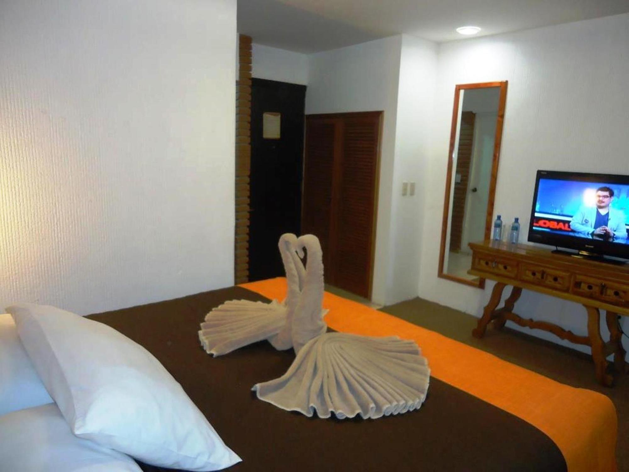 Hotel Villa De Cortez Xicotepec de Juarez Kültér fotó