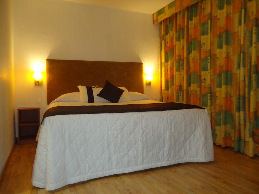 Hotel Villa De Cortez Xicotepec de Juarez Kültér fotó